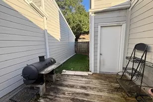 31 Hideaway Dr, Friendswood, TX 77546 - Photo 7