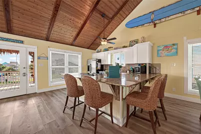 21818 Matagorda Drive, Galveston, TX 77554 - Photo 9