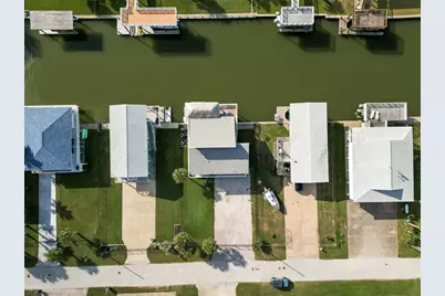 21818 Matagorda Drive, Galveston, TX 77554 - Photo 7