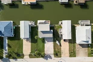 21818 Matagorda Dr, Galveston, TX 77554 - Photo 7