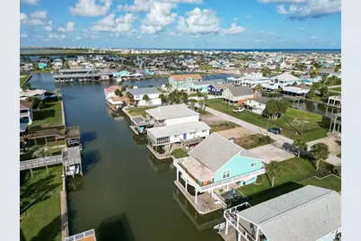 21818 Matagorda Drive, Galveston, TX 77554 - Photo 45