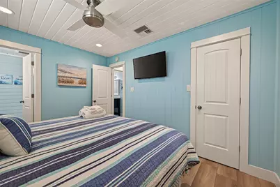 21818 Matagorda Drive, Galveston, TX 77554 - Photo 27
