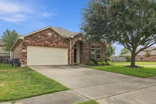 2402 Blue Reef Dr, Katy, TX 77449 - Photo 3