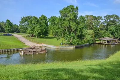 253 Windwood Drive, Livingston, TX 77351 - Photo 19