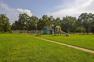 253 Windwood Dr, Livingston, TX 77351 - Photo 23