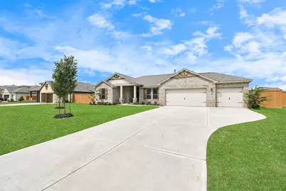 395 Hunter Ranch Way, Dayton, TX 77535 - Photo 3