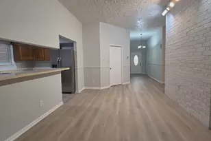 14315 Royal Hill Dr, Houston, TX 77083 - Photo 5