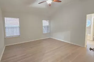 14315 Royal Hill Dr, Houston, TX 77083 - Photo 5
