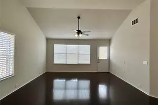 10623 Sugar Trace Dr, Sugar Land, TX 77498 - Photo 19