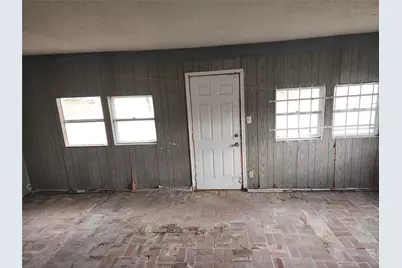 500 E Kezee, Calvert, TX 77837 - Photo 17