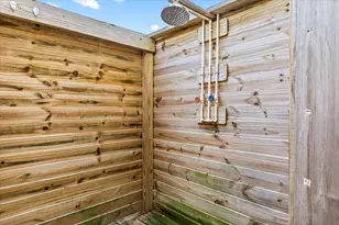 16611 Bahama Way, Jamaica Beach, TX 77554 - Photo 33