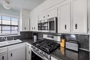 16611 Bahama Way, Jamaica Beach, TX 77554 - Photo 15