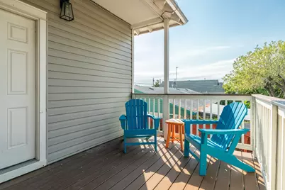 2321 37th Street, Galveston, TX 77550 - Photo 11