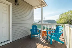 2321 37th St, Galveston, TX 77550 - Photo 11