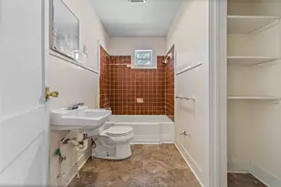 925 4th Ave N, Texas City, TX 77590 - Photo 9
