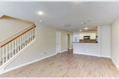 730 Redwing Place Drive, Houston, TX 77009 - Photo 5