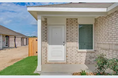 18054 Le Gotte Lane, New Caney, TX 77357 - Photo 3