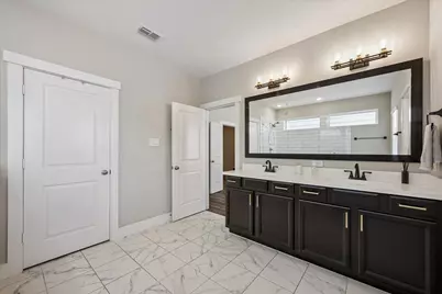 1415 Biondo Way, Houston, TX 77008 - Photo 11