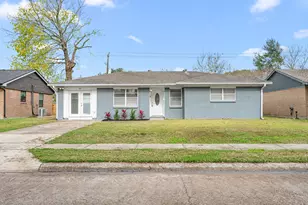 601 Arbor Dr, Deer Park, TX 77536 - Photo 1