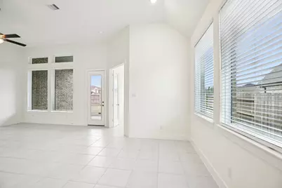 28825 Crockett Gardens Drive, New Caney, TX 77357 - Photo 9