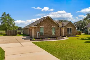 1132 Quarter Horse Trail, Angleton, TX 77515 - Photo 43