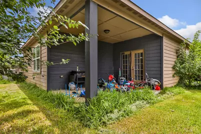 2707 Tracy Lane, Highlands, TX 77562 - Photo 5