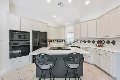 321 Pine Creek Drive, Friendswood, TX 77546 - Photo 11