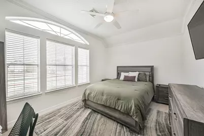 321 Pine Creek Drive, Friendswood, TX 77546 - Photo 23