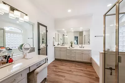 321 Pine Creek Drive, Friendswood, TX 77546 - Photo 29