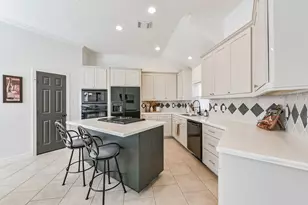 321 Pine Creek Dr, Friendswood, TX 77546 - Photo 15