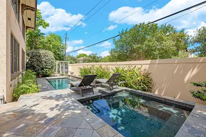 702-1/2 Avondale Street, Houston, TX 77006 - Photo 9