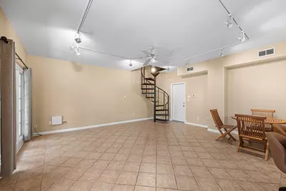 702-1/2 Avondale Street, Houston, TX 77006 - Photo 5