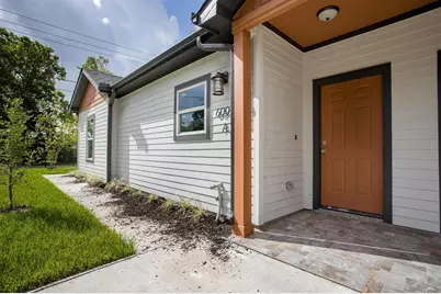 6004 England Street #A and B, Houston, TX 77021 - Photo 5