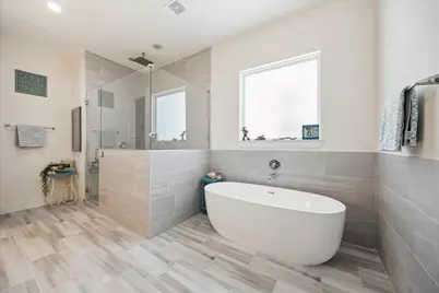 2408 Saint Charles Street, Houston, TX 77004 - Photo 17