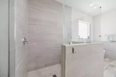 2408 Saint Charles Street, Houston, TX 77004 - Photo 19