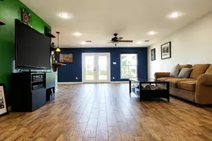 10108 Woodhollow Dr, Conroe, TX 77385 - Photo 7