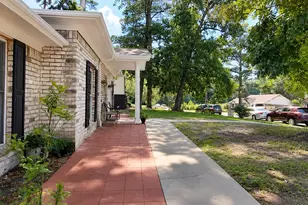 10108 Woodhollow Dr, Conroe, TX 77385 - Photo 3