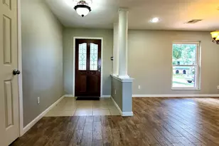 10108 Woodhollow Dr, Conroe, TX 77385 - Photo 5