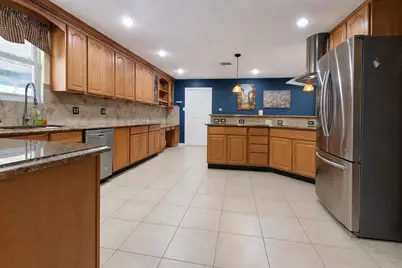 10108 Woodhollow Drive, Conroe, TX 77385 - Photo 11