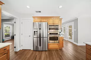330 Bayou View Dr, Seabrook, TX 77586 - Photo 19