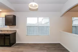 5435 Latta Plantation Ln, Katy, TX 77449 - Photo 5