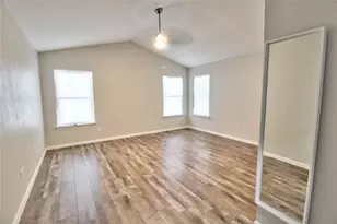 18 Shinyrock Pl, The Woodlands, TX 77381 - Photo 13