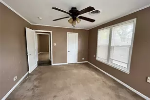 103 E Stone St, Brenham, TX 77833 - Photo 5