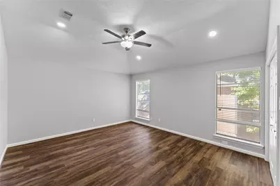 4826 Brooklawn Drive, Houston, TX 77066 - Photo 15