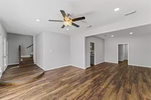 4826 Brooklawn Dr, Houston, TX 77066 - Photo 5