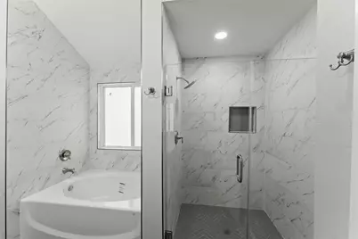 4826 Brooklawn Drive, Houston, TX 77066 - Photo 19