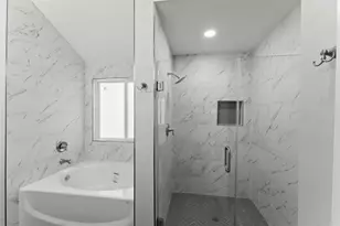 4826 Brooklawn Dr, Houston, TX 77066 - Photo 19