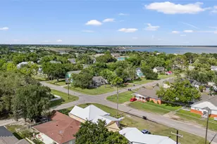 408 Morton Ave, Palacios, TX 77465 - Photo 29