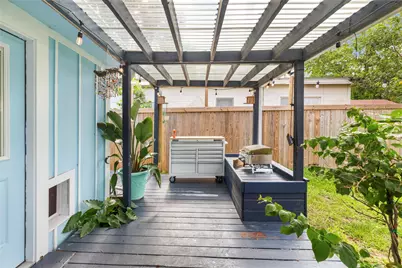 408 Morton Avenue, Palacios, TX 77465 - Photo 17