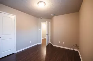1909 Maize, Brenham, TX 77833 - Photo 19